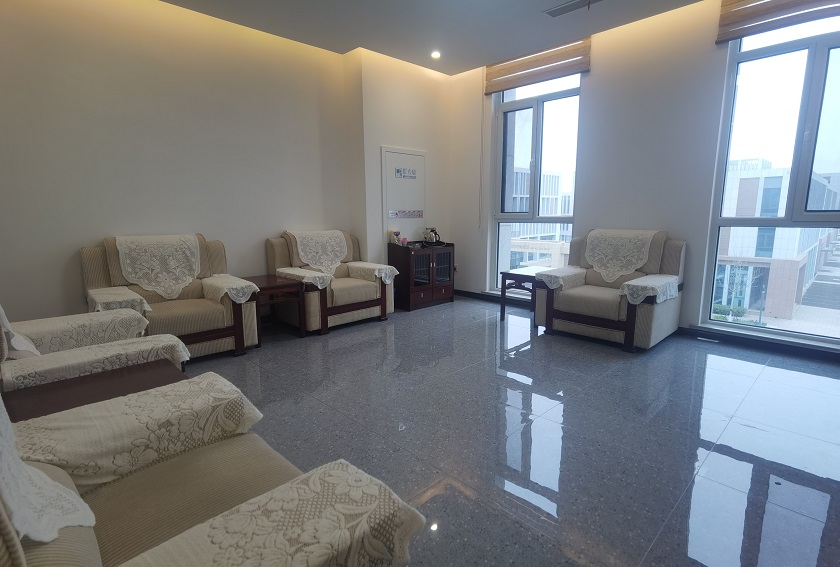 接待室.jpg 接待室.jpg